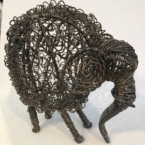 Unique‎ Wired Elephant Sculpture/Statue/Figurine. Decorative